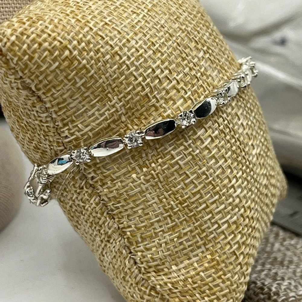 Vintage 7" Sterling Silver Marquise & Round Accent Bracelet - Picture 11 of 16
